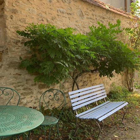 La Cour Pavée, T2 lumineux, cosy, confort 55 m2 Saint-Léonard-de-Noblat Esterno foto