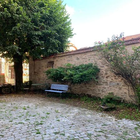 La Cour Pavée, T2 lumineux, cosy, confort 55 m2 Saint-Léonard-de-Noblat Esterno foto
