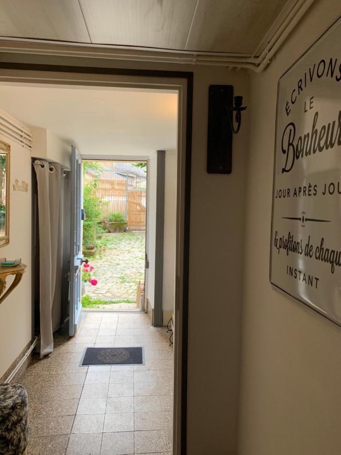 La Cour Pavée, T2 lumineux, cosy, confort 55 m2 Saint-Léonard-de-Noblat Esterno foto